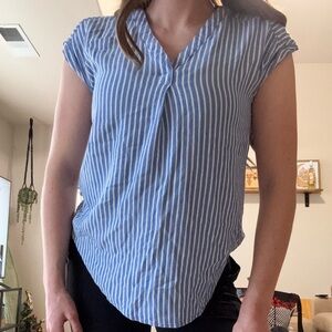 striped liz clairborne shirt sleeves blouse blue and white